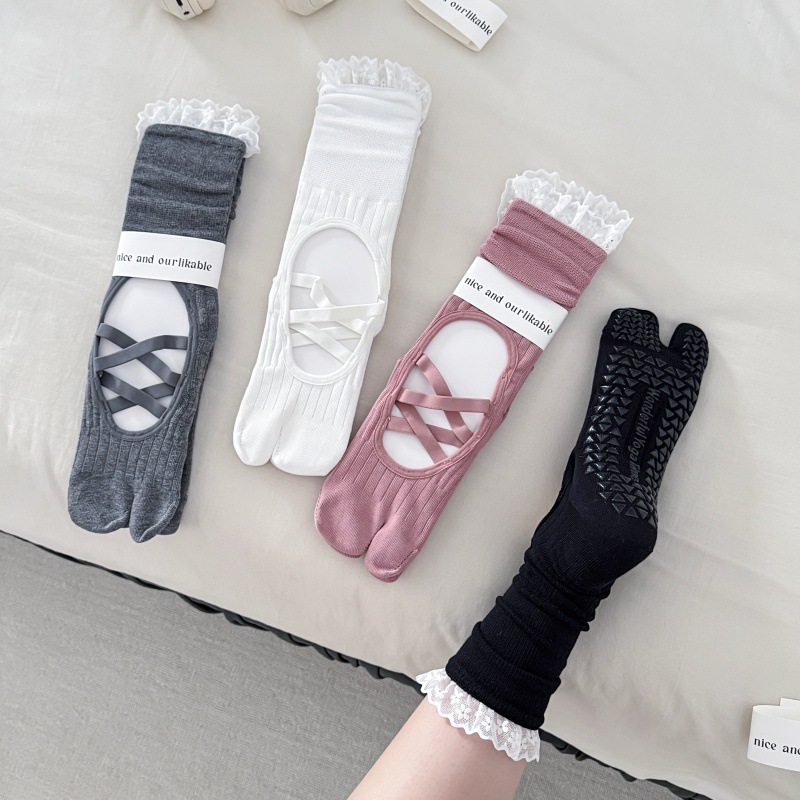 Женские носки для йоги с круже – обзор и цена Embellish Knit